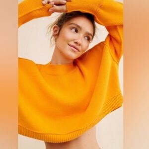 FREE PEOPLE Easy Street Boxy Cropped Tunic Orange Sweater Size Large
